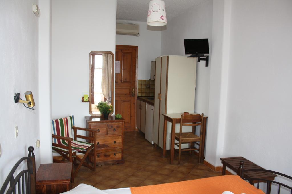 Amorani Studios Batsi Dış mekan fotoğraf